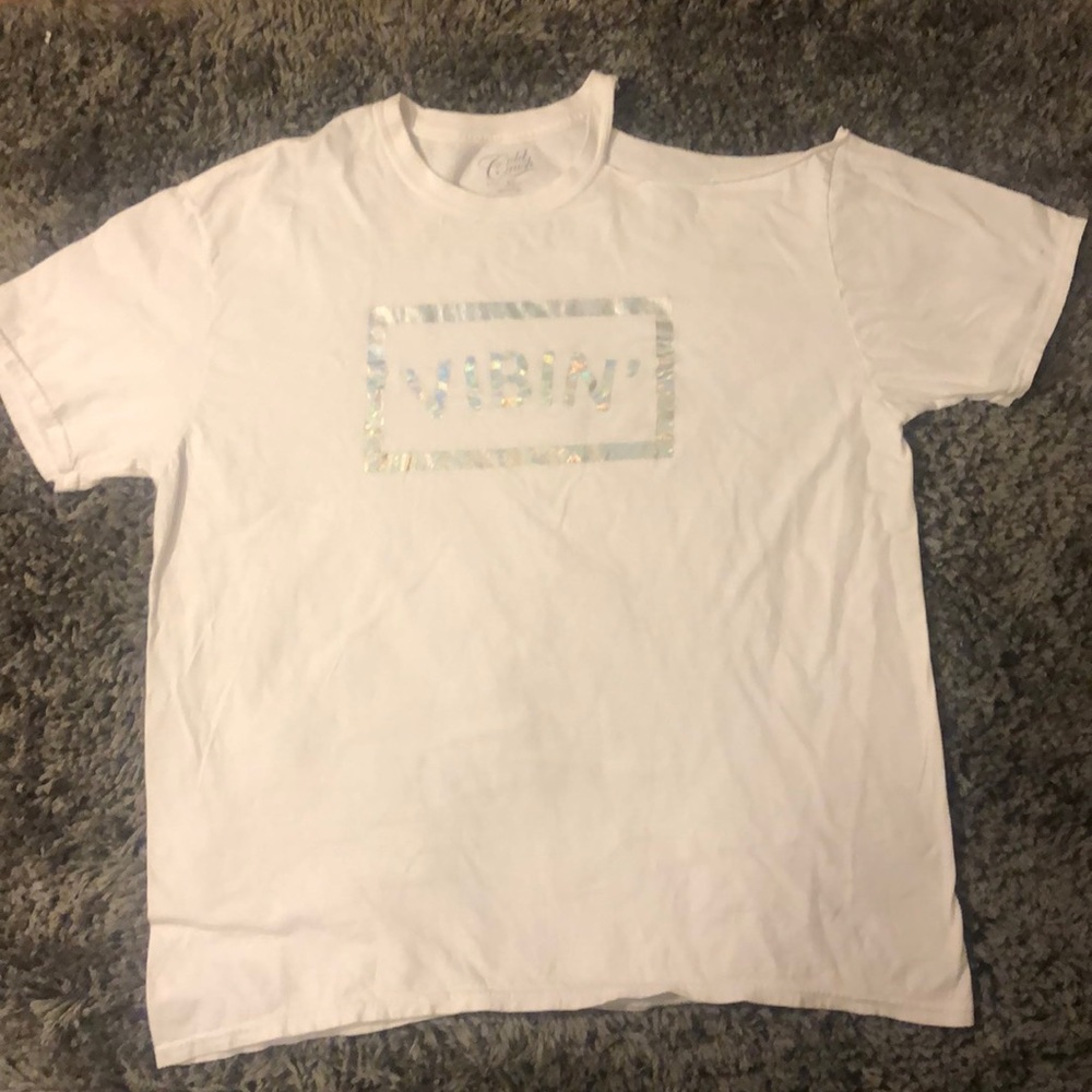 🌟VIBIN’ Tee🌟